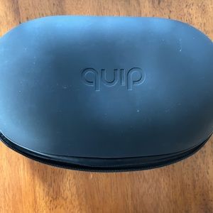 Quip Toiletry Bag Black